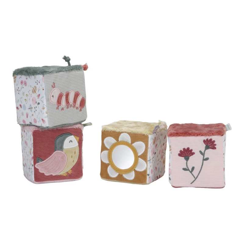 Lot De 4 Cubes En Tissu LITTLE DUTCH Flowers & Butterflies 1 Lot De 4 Cubes En Tissu LITTLE DUTCH Flowers & Butterflies