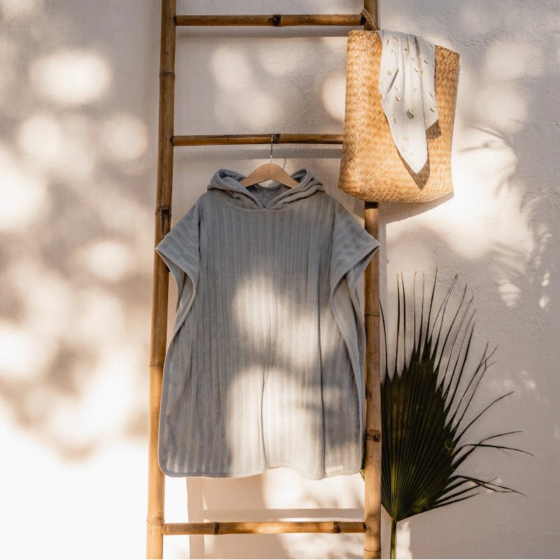 Poncho De Bain En éponge Jacquard LITTLE DUTCH Blue 3 Poncho De Bain En éponge Jacquard LITTLE DUTCH Blue – Image 3