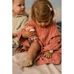 Poncho De Bain En éponge Jacquard LITTLE DUTCH Pink Blush 6 Poncho De Bain En éponge Jacquard LITTLE DUTCH Pink Blush -Little Dutch poncho de bain en eponge jacquard little dutch pink blush 2